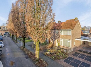 Burgemeester Libourelstraat 2, Waspik